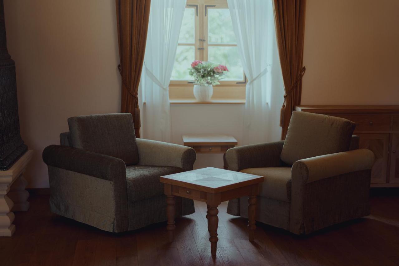 Brigaderos Hotel Brigadir Borsi Dış mekan fotoğraf