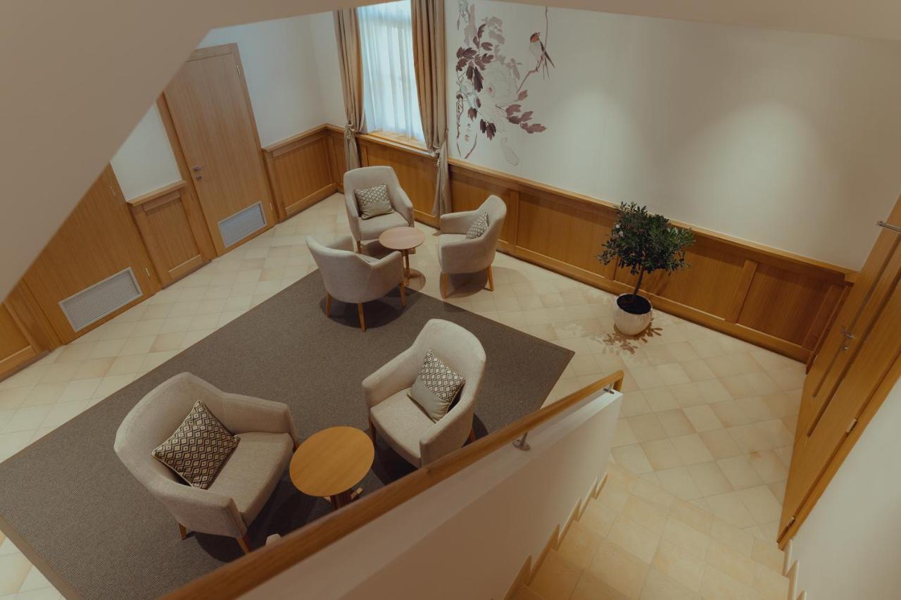 Brigaderos Hotel Brigadir Borsi Dış mekan fotoğraf