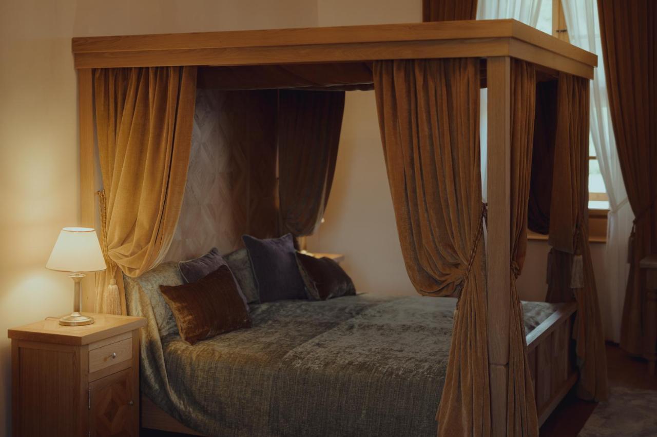 Brigaderos Hotel Brigadir Borsi Dış mekan fotoğraf