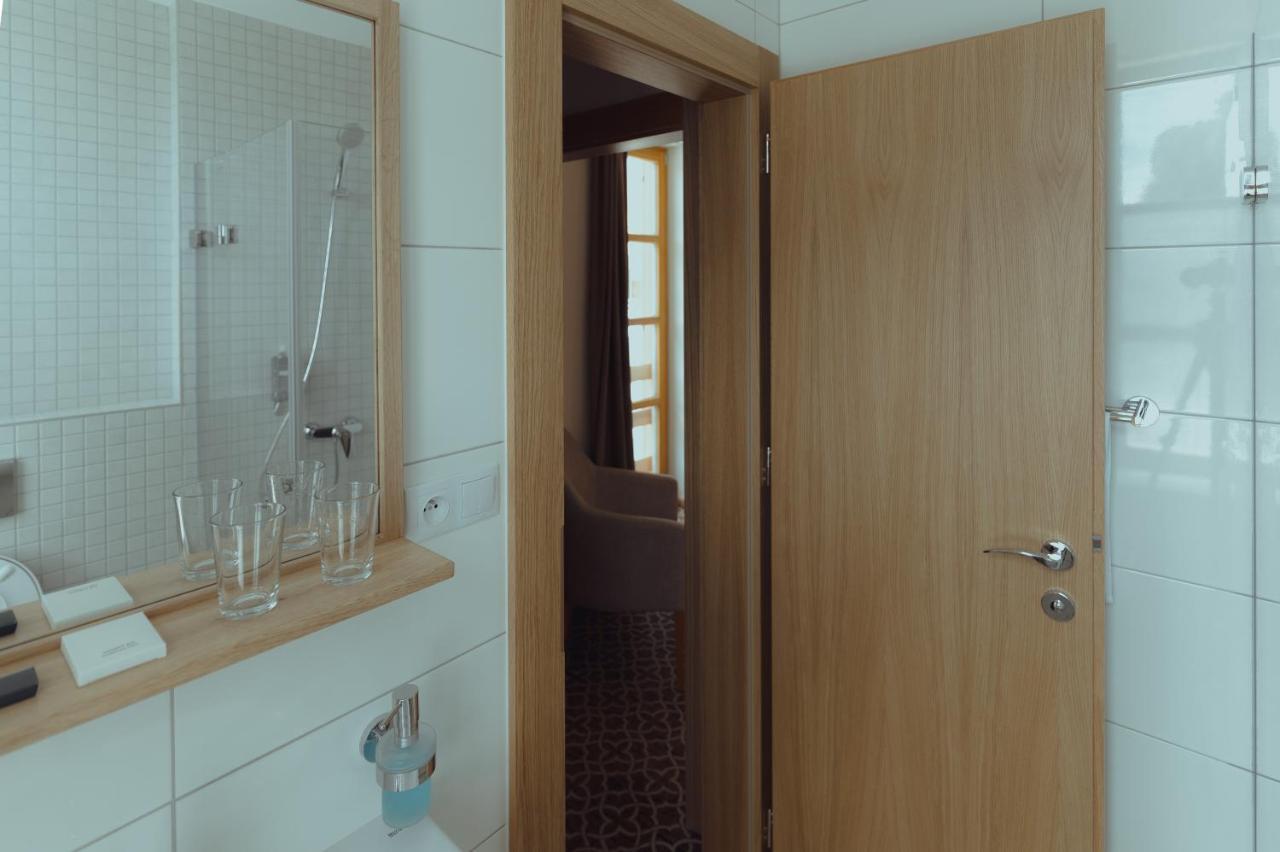 Brigaderos Hotel Brigadir Borsi Dış mekan fotoğraf